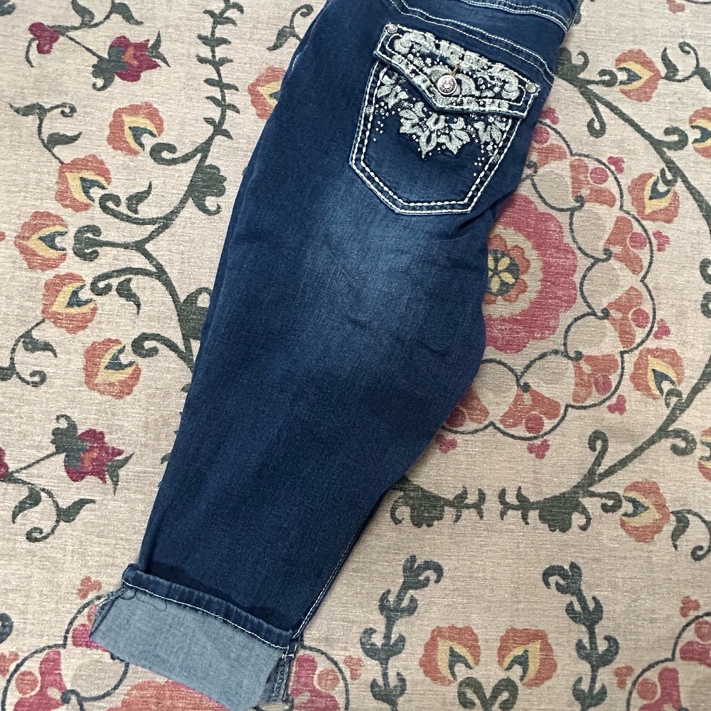 Wallflower Dark Blue Capri Jeans - Picture 2 of 6